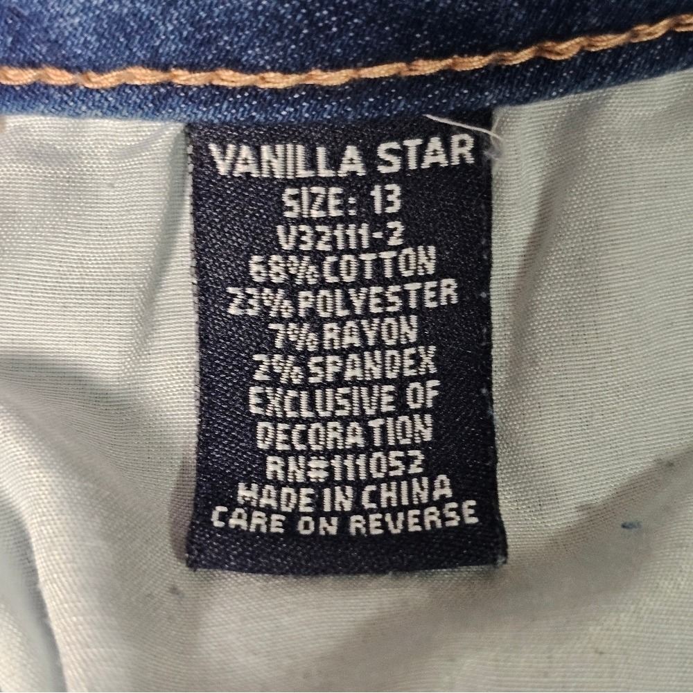 Vanilla Star Denim Shorts Distressed Cuffed Size 13 Whiskered - Picture 8 of 9